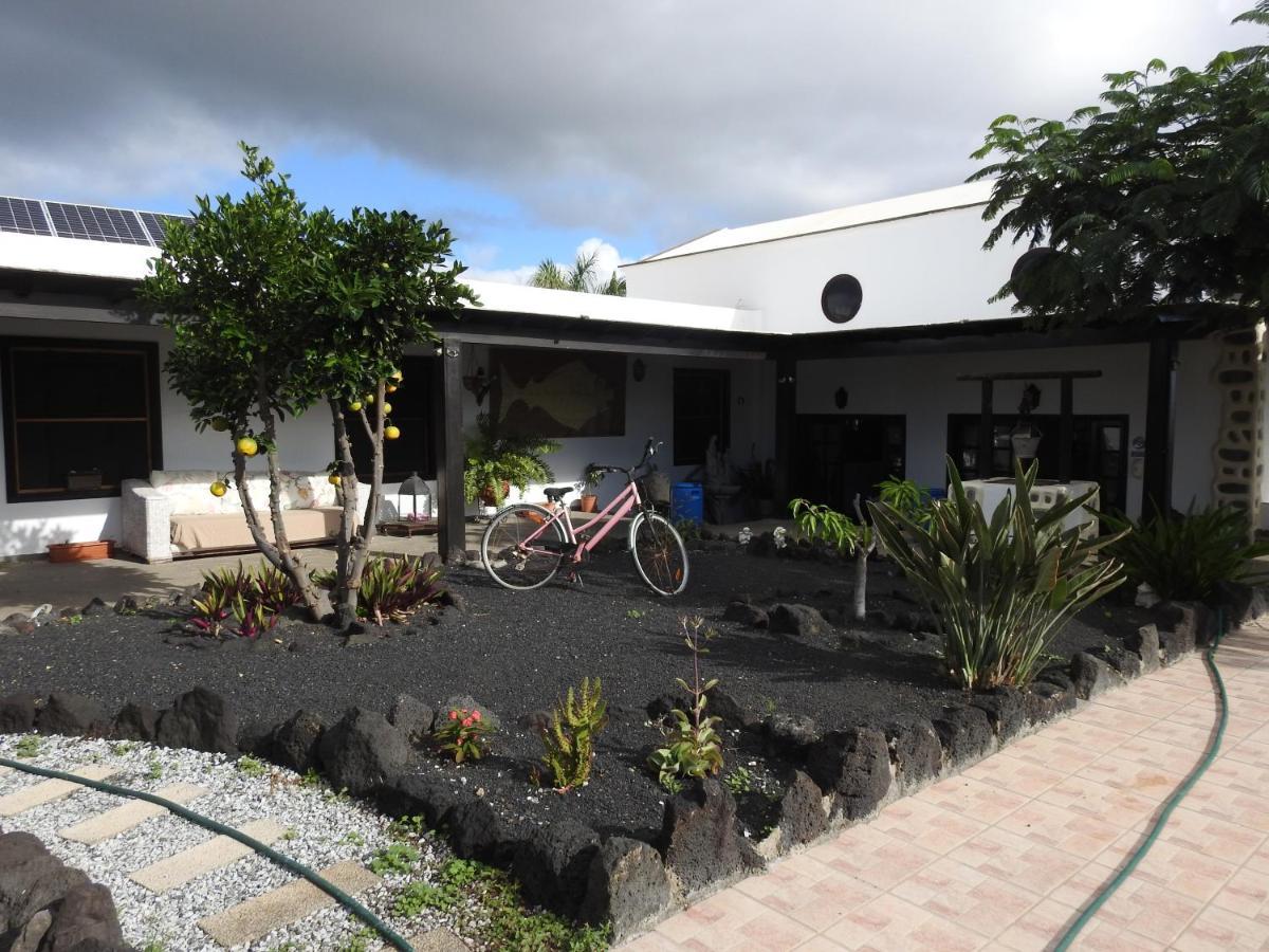 Habitaciones Dona Cris Puerto del Carmen  Exterior foto